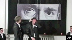 Belarus Free Theater performing