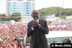 Movement for Democratic Change (MDC) acting leader Nelson Chamisa addresses party supporters in Harare, Zimbabwe, Feb. 19, 2018.