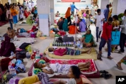 Dengue patients receive treatment at Mugda Medical College and Hospital in Dhaka, Bangladesh, Sept. 14, 2023.