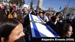 En Fotos | ¿Deben los judíos ortodoxos ir al frente de batalla?