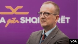 Арбен Таравари