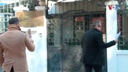 Протест пред руската амбасада во Скопје за смртта на Навални