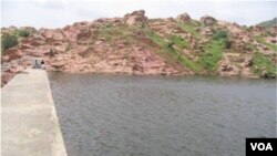 تھرمیں بانھ بیلی کا تعمیر کردہ ایک تالاب