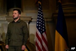 Predsednik Ukrajine Vodolimir Zelenski pred svoje obraćanje u Nacionalnom arhivu u Vašingtonu, tokom posete SAD, 21. septembra 2023.