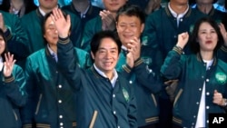 The ruling Democratic Progressive Party presidential candidate William Lai waves during a party congress of the Democratic Progressive Party in Taipei, Taiwan, July 16, 2023.
