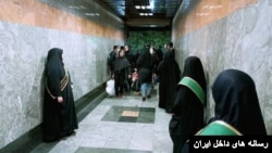 حجاب‌بان‌های مستقر در ایستگاه‌های متروی تهران.