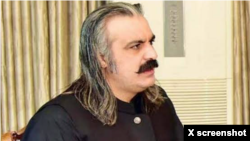 علی امین گنڈاپور