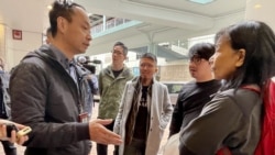 香港兩大民主派政黨提交23條立法意見書 社民連3人示威被數十警員包圍