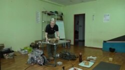 American volunteer's urge to help Ukraine rooted in family's struggle 