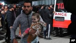 Palestinians wounded in the Israeli bombardment of the Gaza Strip arrive at the hospital in Deir al Balah, Gaza Strip, Dec. 23, 2023. U.S. President Joe Biden spoke to Prime Minister Benjamin Netanyahu on Saturday, emphasizing the "need to protect the civilian population."