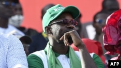 L'opposant Ousmane Sonko, maire de Ziguinchor, assiste à un rassemblement de l'opposition sénégalaise sur la place de l'Obélisque à Dakar, le 8 juin 2022.