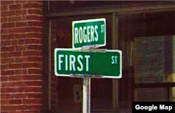 Street sign in Cambridge, Massachusetts. Plans are underway to add Massachusett language translations on all signs with numbered streets.