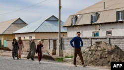 Xuroson qishlog'i, Xatlon, Tojikiston