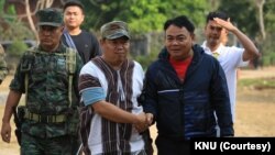 KNU အခမ်းအနားတခုကိုတက်ရောက်လာတဲ့ ဗိုလ်မှူးကြီးစောချစ်သူ ယခင်မှတ်တမ်းဓာတ်ပုံ။ (မတ် ၉၊ ၂၀၂၄)