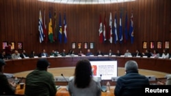ARCHIVO . La quinta ronda de diálogos de paz entre el gobierno de Colombia y el Ejército de Liberación Nacional (ELN) se lleva a cabo en la Ciudad de México, México, el 17 de diciembre de 2023.