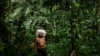 Kepala suku asli Brazil Raoni Metuktire berpose saat wawancara sebelum pertemuan puncak negara-negara hutan hujan Amazon di Taman Igarape, di Belem, negara bagian Para, Brazil, 5 Agustus 2023. (Foto: REUTERS/Ueslei Marcelino)