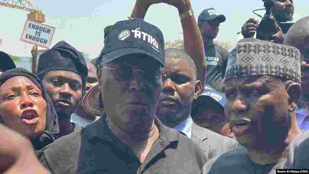 Atiku Ya Jagoranci Zanga-Zangar Lumana Zuwa Ofishin Hukumar Zabe