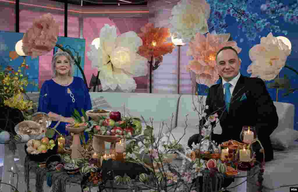 نسرین پس از ۴۶ سال دوری از دوربین و عرصه هنر مقابل دوربین صدای آمریکا حاضر شد