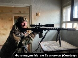 Ветеран війни в Іраку та Афганістані Метью Семпсон із Каліфорнії майже два роки провів на полі бою в Україні