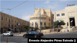 Од кризниот повторно апелираат до македонските граѓани кои се во Израел да ги следат инструкциите на тамошни институции надлежните за менаџирање на безбедносната ситуација. 