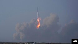 SpaceX&#39;s Starship launches from Starbase in Boca Chica, Texas, April 20, 2023.