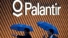 Chiến trường Ukraine là nơi thí nghiệm các sản phẩm của những công ty “quốc phòng mới” như Palantir. Hình minh họa, logo của công ty Palantir tại Davos, Switzerland, tháng Năm, 2022.
