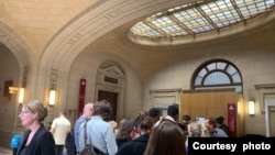 Dadgeha Tawanan li Parîsê.