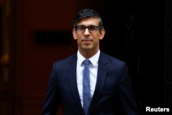 PM Inggris Rishi Sunak di Downing Street, London, Inggris, 1 Maret 2023.