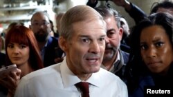 Jim Jordan (R-OH), yang bersaing untuk posisi Ketua DPR, di Capitol Hill, Washington, D.C., 9 Oktober, 2023.