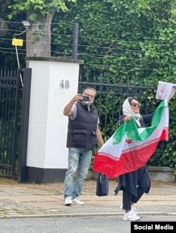 فیلمبرداری و تهدید مخالفان از سوی یک طرفدار جمهوری اسلامی در کپنهاگ، پایتخت دانمارک