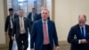 El presidente de la Cámara de Representantes, el republicano Kevin McCarthy, arriba al Capitolio en Washington el martes 12 de setiembre de 2023. 