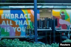 FILE: Kantor TikTok di Culver City, California, AS, 13 Maret 2024. (REUTERS/Mike Blake)