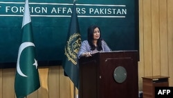 FILE - Pakistan's Ministry of Foreign Affairs spokeswoman Mumtaz Baloch speaks during a media briefing in Islamabad, Jan. 18, 2024.