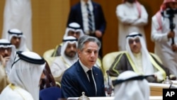 Американскиот државен секретар Ентони Блинкен присуствува на заеднички министерски состанок со неговите саудиски колеги во Ријад, Саудиска Арабија, 29 април 2024 година.