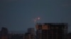 L'explosion d'un drone visible dans le ciel au-dessus de Kiev, Ukraine, le 20 juin 2023.