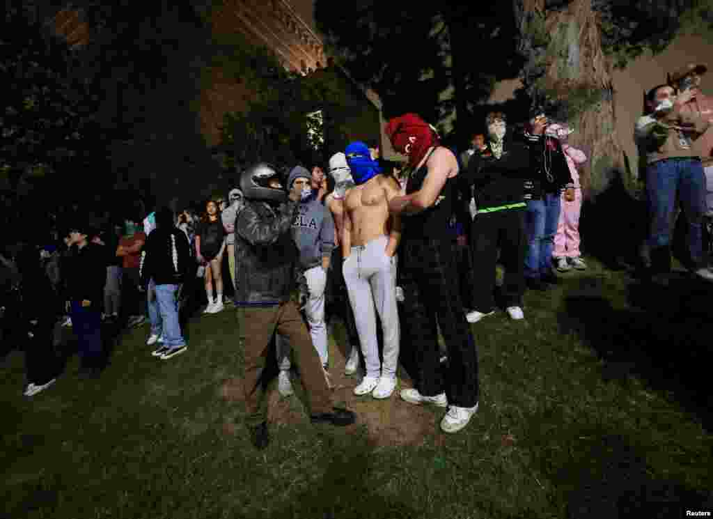 Más de 1.000 manifestantes han sido arrestados en las últimas dos semanas en los campus de estados como Texas, Utah, Virginia, Carolina del Norte, Nuevo México, Connecticut, Luisiana, California y Nueva Jersey, algunos tras enfrentamientos con policías antidisturbios.