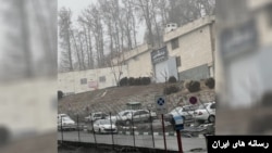 نمایی از ورودی زندان اوین. آرشیو