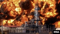 آتش سوزی در پالایشگاه هیدروکربن منطقه ویژه اقتصادی بیرجند. آرشیو