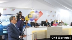 Benjamín Rausseo, postulado por el partido "Conde".