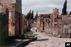 رومی دور کا ایک قدیم شہر اوپلونتس ، جس کے بارے میں محقیقن کا خیال ہے کہ وہاں رومی دور کے امرا رہتے تھے۔