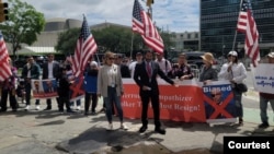 မေ ၁၉ ရက်က နယူးယောက် ကုလသမဂ္ဂရုံးရှေ့မှာ ရခိုင်-အမေရိကန် လူမှုအဖွဲအစည်းက ဦးဆောင်တဲ့ ဆန္ဒထုတ်ဖော်ပွဲ။ ဓာတ်ပုံ - Arakan American Community