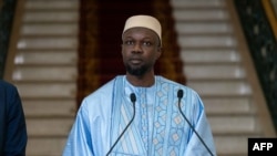 Le Premier ministre sénégalais Ousmane Sonko avant l'annonce de la liste des ministres au Palais présidentiel, Dakar, le 5 avril 2024.
