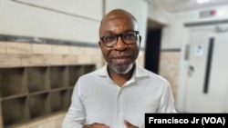 Calton Cadeado, docente e pesquisador na Universidade Joaquim Chissano e Director-Adjunto para a área de Pós-Graduação na Escola Superior de Relações Internacionais de Maputo