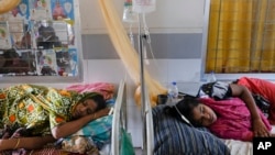 Dengue patients receive treatment at Mugda Medical College and Hospital in Dhaka, Bangladesh, Aug. 10, 2023.