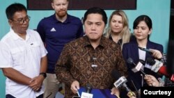 Ketua PSSI, Erick Tohir dalam jumpa pers di Jakarta, 6 Maret 2023.(foto: dok. Twitter/@erickthohir)