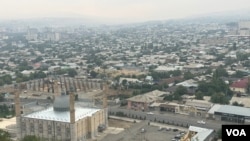 ১ সেপ্টেম্বর, ২০২৩ সালে তোলা কিরগিজস্তানের দ্বিতীয় বৃহত্তম শহর ওশের একটি ছবি। এই সপ্তাহে কিরগিজস্তান আফগানিস্তানের তালিবানকে নিষিদ্ধ সন্ত্রাসী সংগঠনের তালিকা থেকে বাদ দিয়েছে। (নাববাহর ইমামোভা/ভিওএ)
