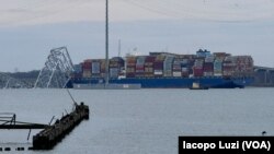 Vista del puente Francis Scott Key colapsado sobre el buque Dali en Baltimore, Maryland, el 28 de marzo de 2024.