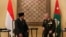 Menteri Pertahanan Prabowo Subianto (kiri) bertemu dengan Raja Yordania Abdullah II bin Al-Hussein di Amman, Yordania, pada 10 Juni 2024. (Foto: courtesy of Kemenhan)