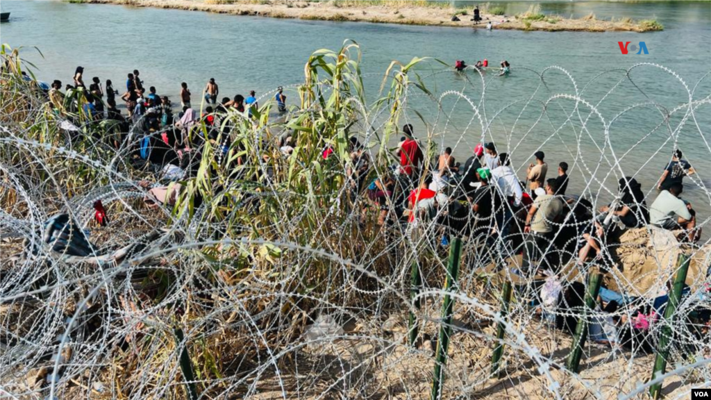 La ciudad de Eagle Pass, en el estado de Texas, se encuentra bajo declaración de emergencia por la llegada masiva de migrantes. &nbsp; 