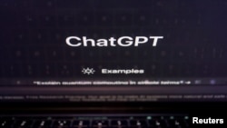 រូបឯកសារ៖ កញ្ចក់កុំព្យូទ័របង្ហាញគេហទំព័រ ChatGPT ដែលជា​បច្ចេកវិទ្យាបញ្ញាសប្បិនិម្មិត AI ថតកាលពីថ្ងៃទី ៨ ខែកុម្ភៈ ឆ្នាំ ២០២៣។ 